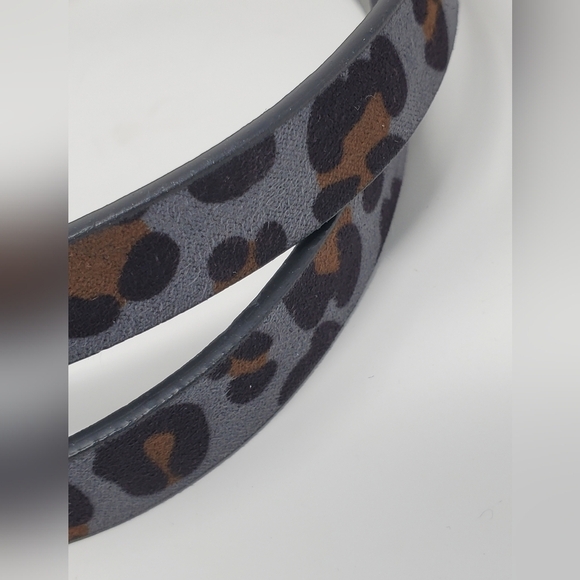 MNG MANGO SKINNY GREY ANIMAL CHEETAH PRINT BELT SILVER ROUND BUCKLE WOMEN MEDIUM - Picture 5 of 13